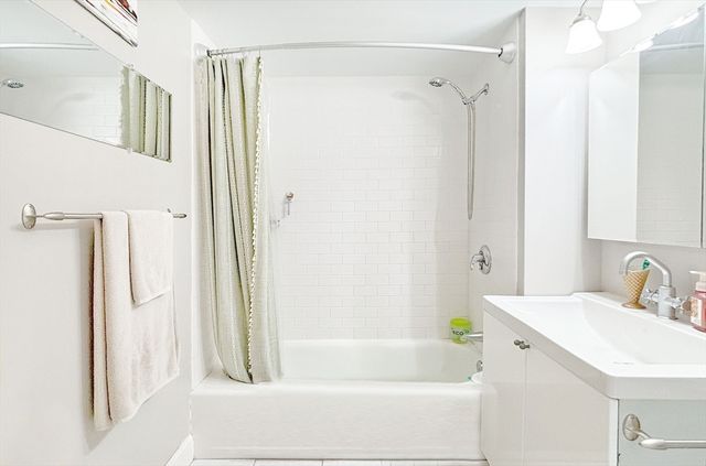 60 Dudley St 22, Chelsea, MA 02151