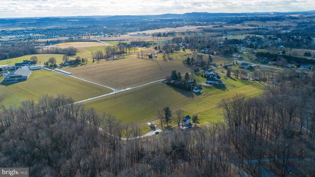 2856 ZINK RD, Manheim, PA 17545