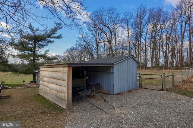 2856 ZINK RD, Manheim, PA 17545