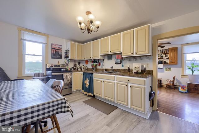 2856 ZINK RD, Manheim, PA 17545