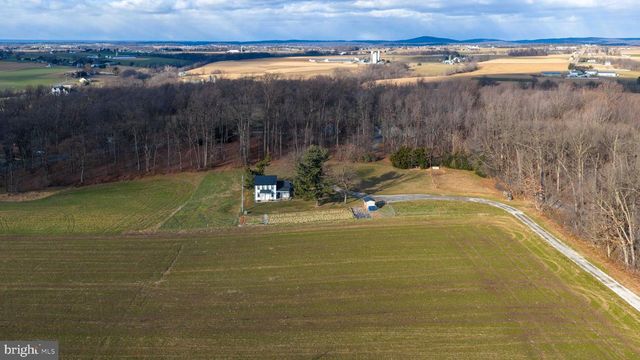 2856 ZINK RD, Manheim, PA 17545