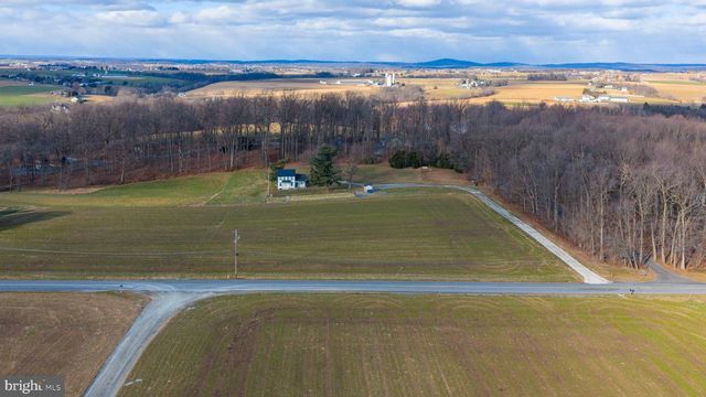 2856 ZINK RD, Manheim, PA 17545