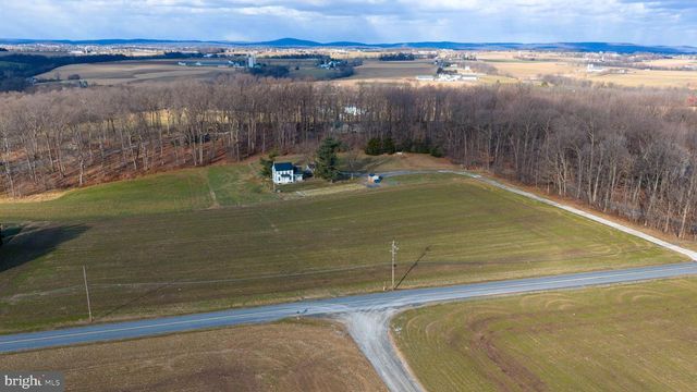 2856 ZINK RD, Manheim, PA 17545