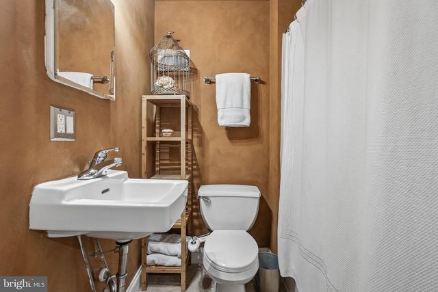 2204 KIMBALL ST, Philadelphia, PA 19146