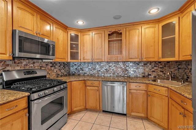 41 Mahogany Drive, Amherst, NY 14221