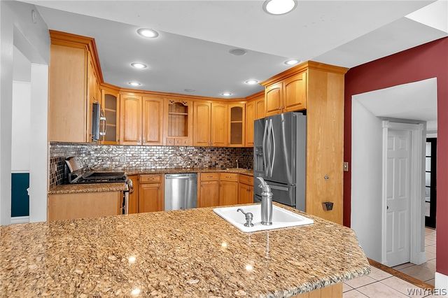 41 Mahogany Drive, Amherst, NY 14221