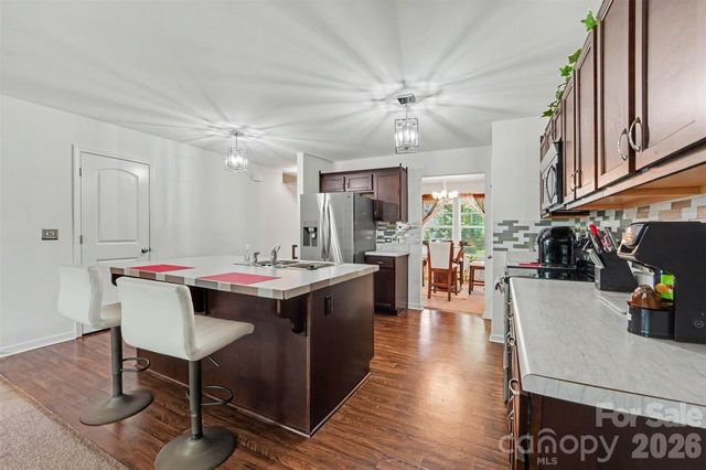 204 Hidden Lakes Road, Statesville, NC 28677