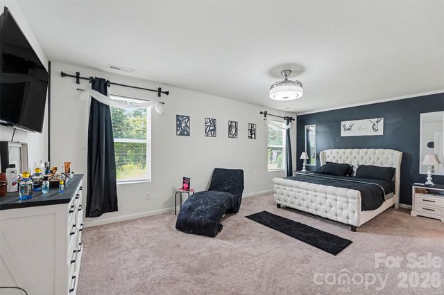 204 Hidden Lakes Road, Statesville, NC 28677