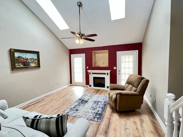 1204 Worcester Way, Greenfield, IN 46140