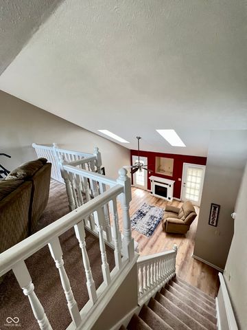 1204 Worcester Way, Greenfield, IN 46140