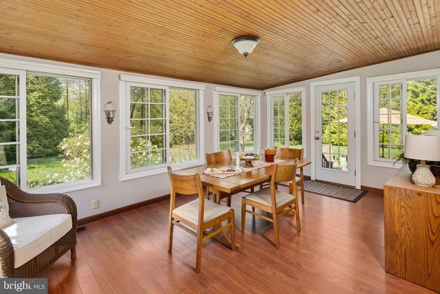 3 SIOUX RD, Pennington, NJ 08534