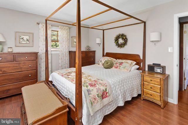 3 SIOUX RD, Pennington, NJ 08534