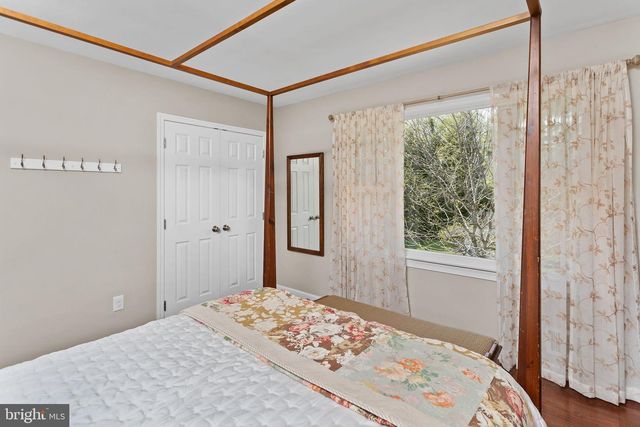 3 SIOUX RD, Pennington, NJ 08534