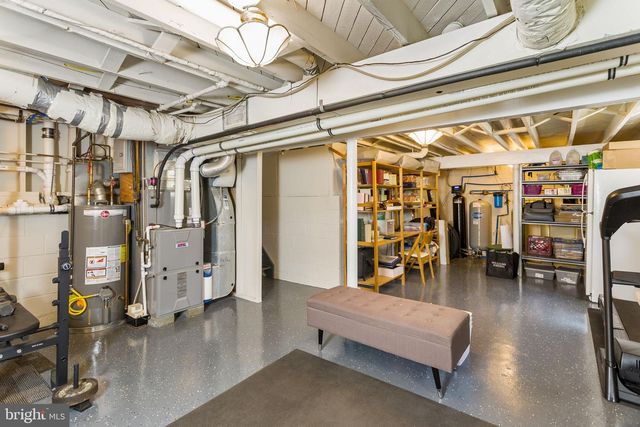 3 SIOUX RD, Pennington, NJ 08534