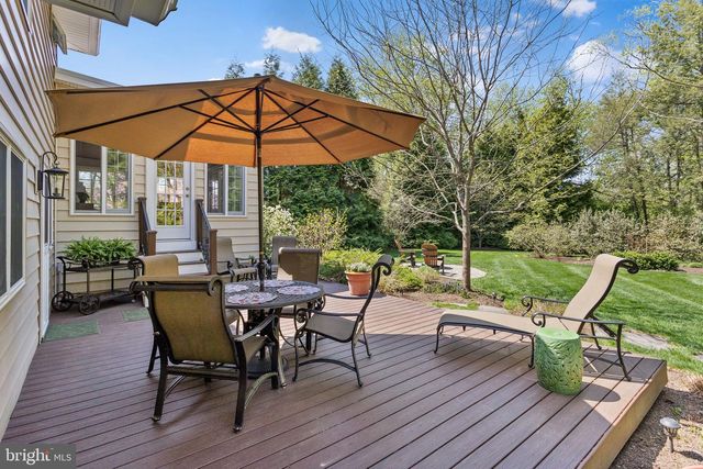 3 SIOUX RD, Pennington, NJ 08534