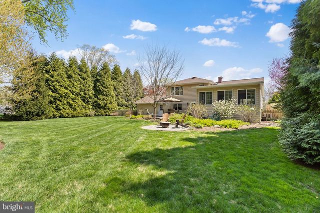 3 SIOUX RD, Pennington, NJ 08534