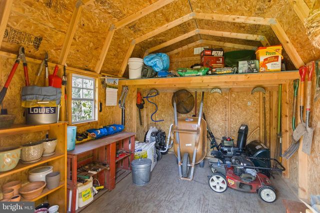 3 SIOUX RD, Pennington, NJ 08534