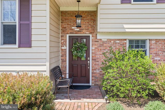 3 SIOUX RD, Pennington, NJ 08534