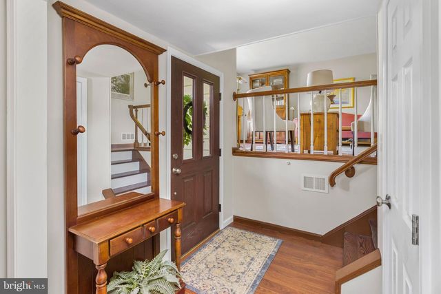 3 SIOUX RD, Pennington, NJ 08534