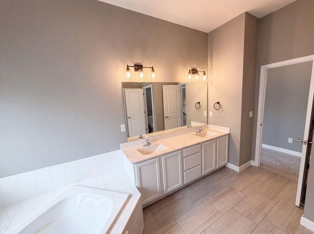 10060 New California Drive, Plain City, OH 43064