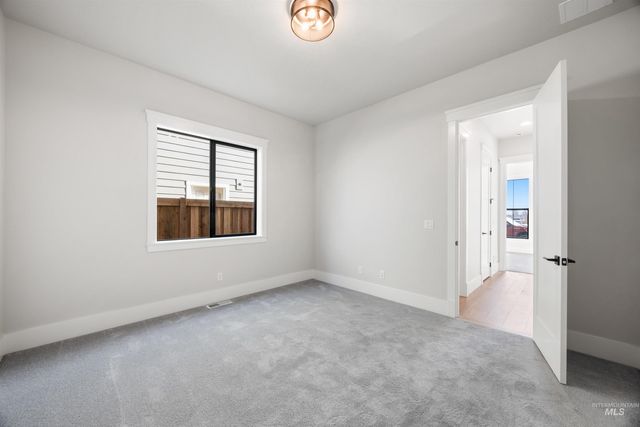 959 E Crescendo St, Meridian, ID 83642