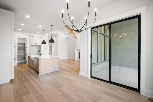 959 E Crescendo St, Meridian, ID 83642