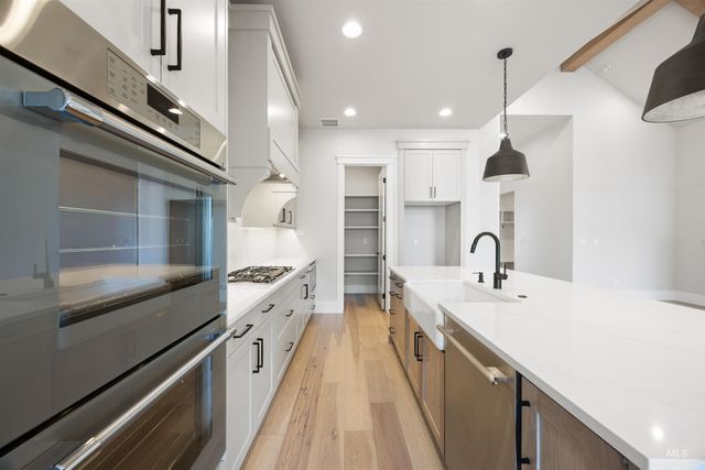 959 E Crescendo St, Meridian, ID 83642