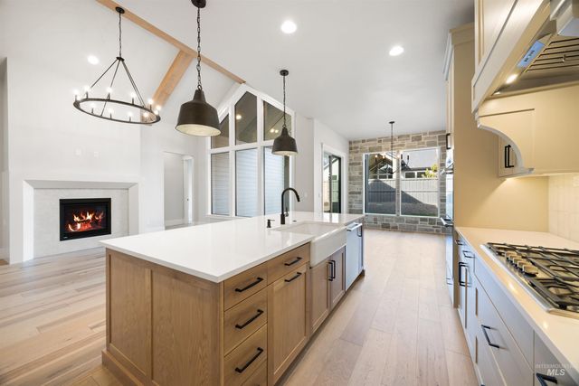 959 E Crescendo St, Meridian, ID 83642