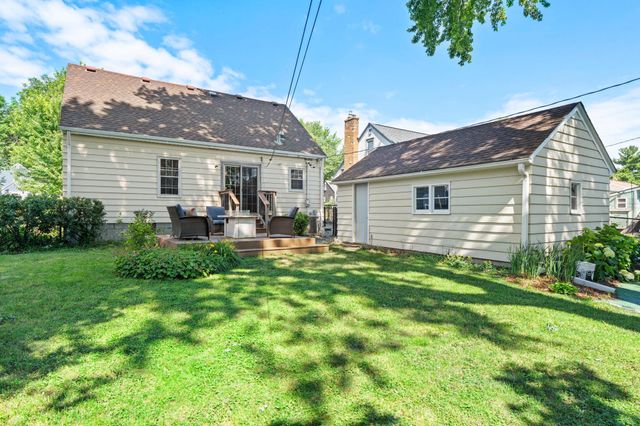 986 Galvin Avenue, West Saint Paul, MN 55118