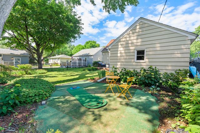986 Galvin Avenue, West Saint Paul, MN 55118
