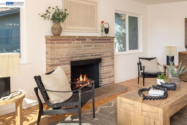 3175 Revere Ave, Oakland, CA 94605