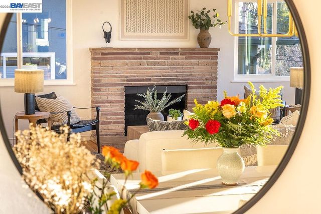 3175 Revere Ave, Oakland, CA 94605