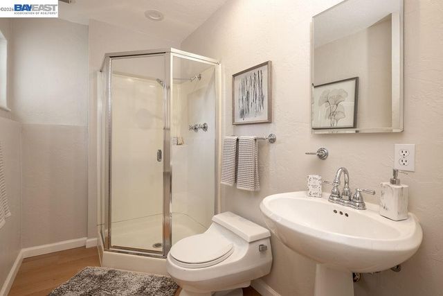 3175 Revere Ave, Oakland, CA 94605