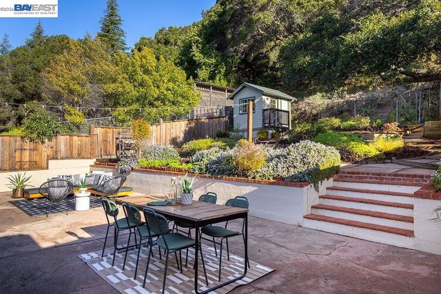 3175 Revere Ave, Oakland, CA 94605