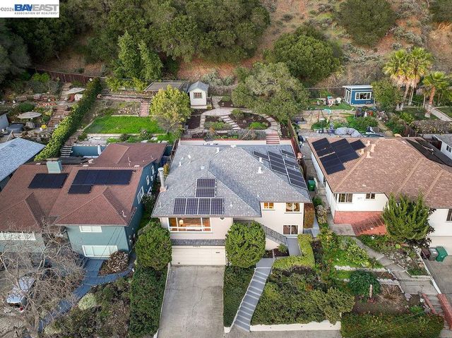 3175 Revere Ave, Oakland, CA 94605