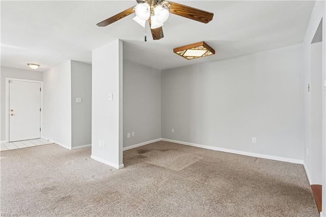 206 Shamrock AVE, Yorktown, VA 23693