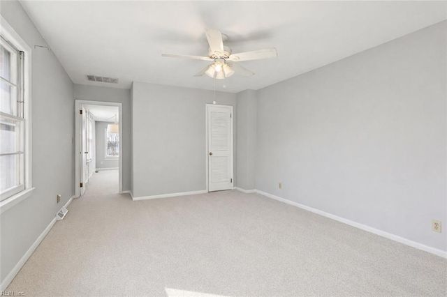 206 Shamrock AVE, Yorktown, VA 23693