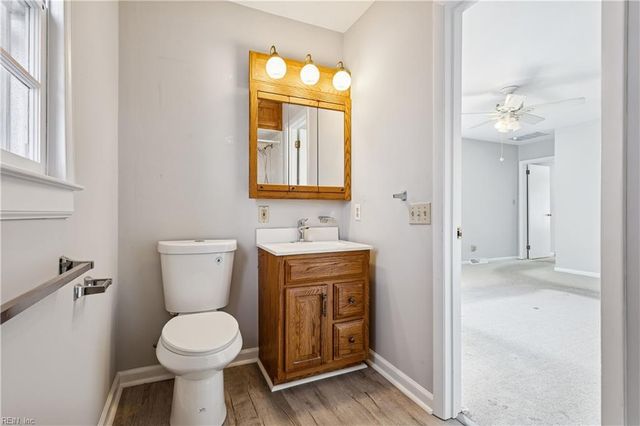 206 Shamrock AVE, Yorktown, VA 23693