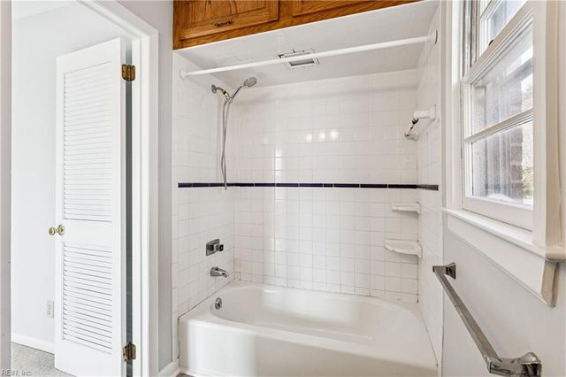 206 Shamrock AVE, Yorktown, VA 23693