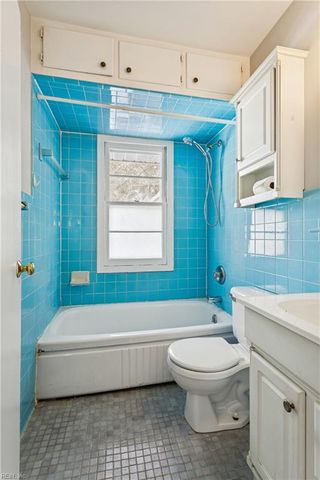 206 Shamrock AVE, Yorktown, VA 23693