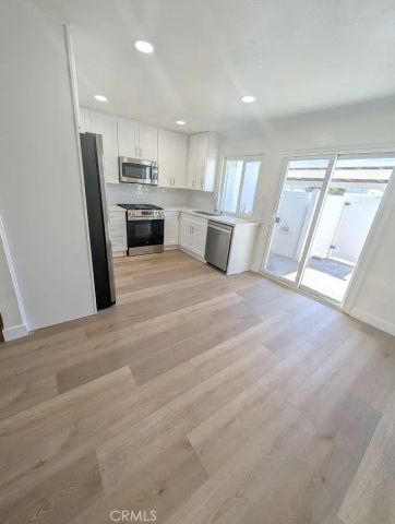 46 Eagle Point 25, Irvine, CA 92604