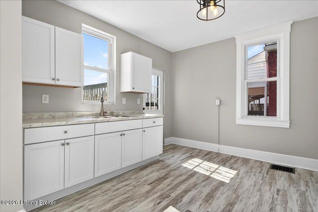 2238 Hale Ave, Louisville, KY 40210