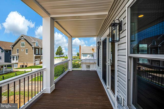 6103 1ST ST, King George, VA 22485
