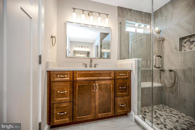 6103 1ST ST, King George, VA 22485