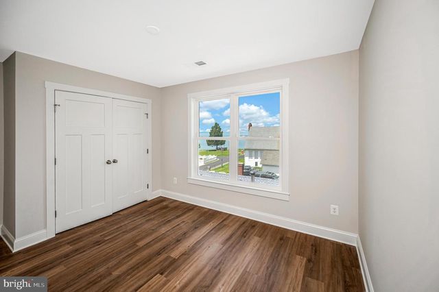 6103 1ST ST, King George, VA 22485