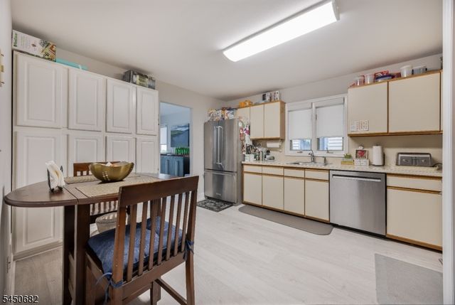 69 Davey Dr, West Orange Twp., NJ 07052