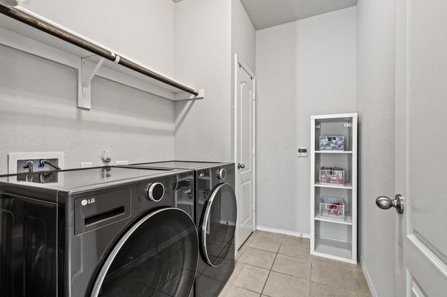 1420 Bull Street, Aubrey, TX 76227