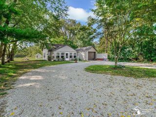 109 W Dean Road, Bedford Twp, MI 48182