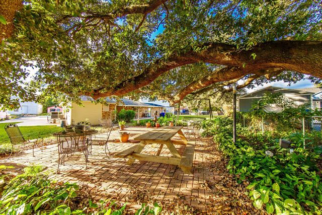 917 Caroline St, Thibodaux, LA 70301