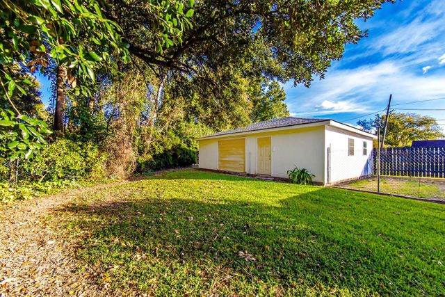 917 Caroline St, Thibodaux, LA 70301